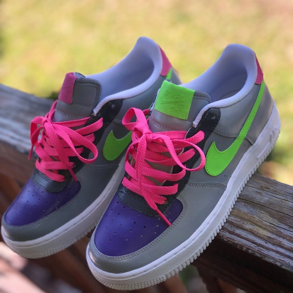 green and purple air force one